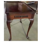QUEEN ANN STYLE LAMP TABLE QUEEN ANN STYLE LAMP TABLE