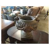 PUTTI HANDLES URN PUTTI HANDLES URN