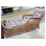 WICKER LOUNGE