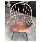 WINDSOR ARM CHAIR