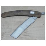 WOOD FOLKART STRAIGHT RAZOR