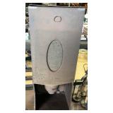 TOLEWARE FLOUR BIN/SIFTER TOLEWARE FLOUR BIN/SIFTER