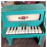 CHILD SCHOENHUT PLAYER PIANO CHILD SCHOENHUT PLAYER PIANO