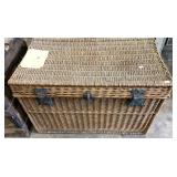 WICKER CARRIAGE TRUNK