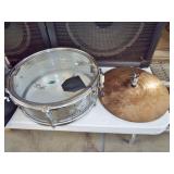 SNARE DRUM AND BRASS CYMBALS