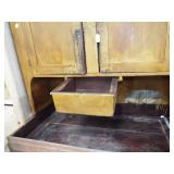 DRAWER IN DRY SINK DRAWER IN DRY SINK