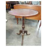 MAHOGANY CANDLE STAND MAHOGANY CANDLE STAND