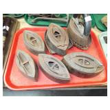 6 SMOOTHING IRONS AND HANDLE 6 SMOOTHING IRONS AND HANDLE