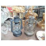 2 LANTERNS 2 LANTERNS