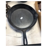 CAST IRON FRY PAN