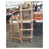 2 TWIG LADDERS 2 TWIG LADDERS