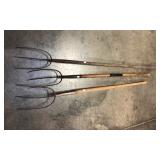 3 THREE PRONG PITCH FORKS