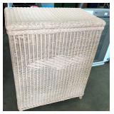 RETRO WICKER CLOTHES HAPER RETRO WICKER CLOTHES HAPER