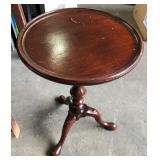 QUEEN ANN FOOT CANDLE STAND QUEEN ANN FOOT CANDLE STAND