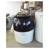 BROWN OVER WHITE STONEWARE CROCK WITH LID BROWN OVER WHITE STONEWARE CROCK WITH LID