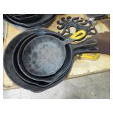 ASSORTED CAST IRON FRY PANS