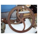 ANTIQUE GRAIN GRINDER ANTIQUE GRAIN GRINDER