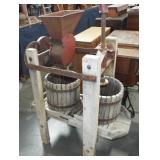 WOOD FRUIT PRESS