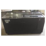 28" X 65" Avantco Beverage Cooler 28" X 65" Avantco Beverage Cooler
