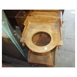 EARLY OPEN FRONT WASHSTANT