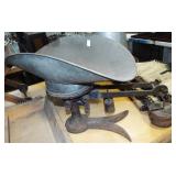 IRON SCALE WITH SCOOP AND WEIGHTS