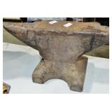 SMALL CAST IRON ANVIL