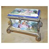 VICTORIAN STYLE DECORATED BOX