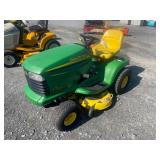 John Deere LT160 38" Hydrostatic Riding Mower