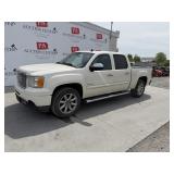 2013 GMC Sierra Denali Pick Up Truck