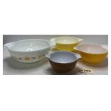 Pyrex Town & Country Cinderella Mixing Bowls