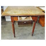 EARLY TURNED & PINNED TABLE