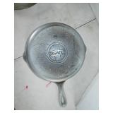 GISWOLD #8 FRY PAN