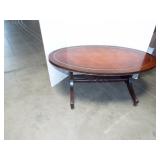 OVAL MAHOGANY COFFEE TABLE