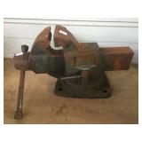 CAST IRON BENCH VICE