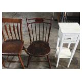 SPINDLE BACK WINDSOR CHAIR W/ PLANK SEAT