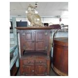 SMALL STEP BACK CUPBOARD CAST IRON CAT