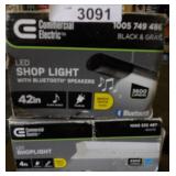 2x Commercial Electric Shop Light 2x Commercial Electric Shop Light