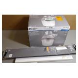 Commercial Electric Area Light & Cabinet Light Commercial Electric Area Light & Cabinet Light