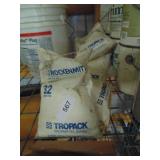 (~8) Bags of Trockenmittel