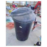 Trash Can w/ (2) Lids