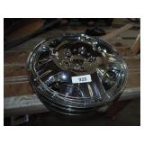(4) 15" Wheel Covers & Pontiac 16" Wheel Covers