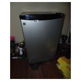 GE Dorm Size Refrigerator