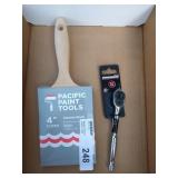 4 Inch Paint Brush & 1/4 inch Racket
