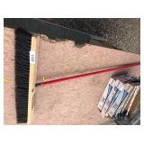 Valley 24" Push Broom