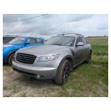2004 INFINITI FX35 Base