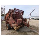 New Holland 850 Round Baler