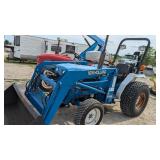 Ford New Holland 1520 Tractor w/ Loader