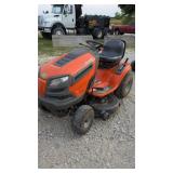 Husqvarna YTH 22V42 Mower