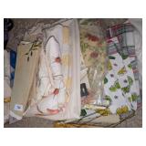 Linen Tablecloths / Florals & Designs