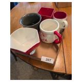 Christmas Holiday Mugs & Vases
